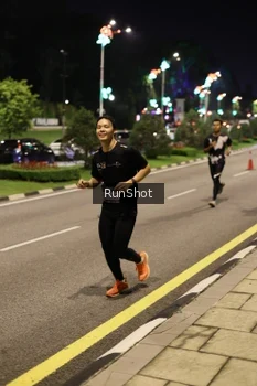 Runner Photo 4285698