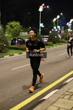 Runner Photo 4285701