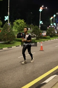 Runner Photo 4285705