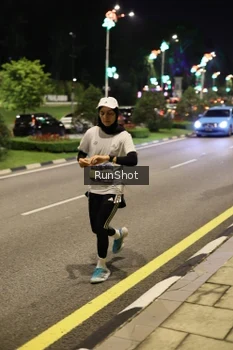 Runner Photo 4285712