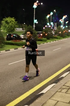 Runner Photo 4285717