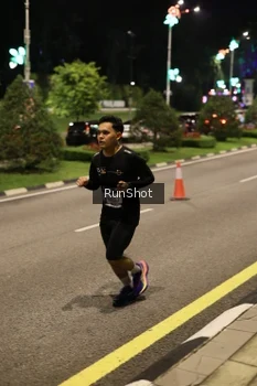 Runner Photo 4285725