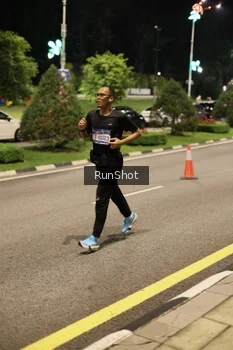 Runner Photo 4285747