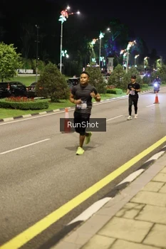 Runner Photo 4285753