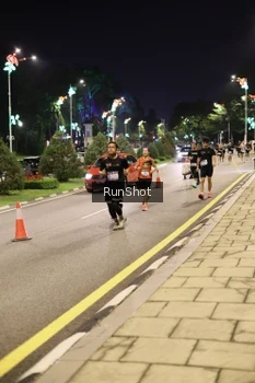 Runner Photo 4285770