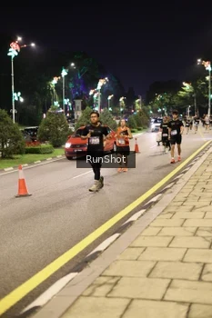 Runner Photo 4285773