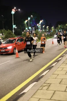 Runner Photo 4285783
