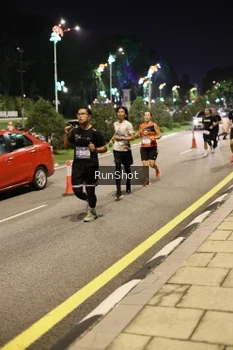 Runner Photo 4285784