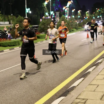 Runner Photo 4285787