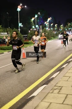 Runner Photo 4285789