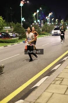 Runner Photo 4285794