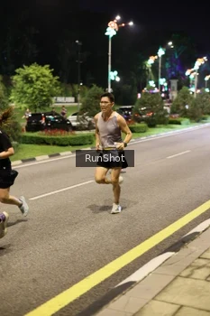 Runner Photo 4285841