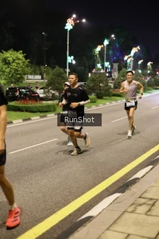 Runner Photo 4285843