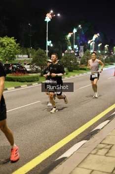 Runner Photo 4285844