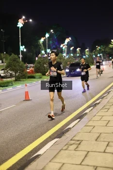 Runner Photo 4285876
