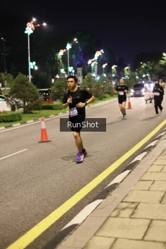 Runner Photo 4285883