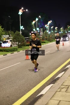 Runner Photo 4285885