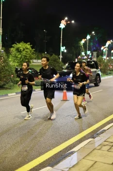 Runner Photo 4286074