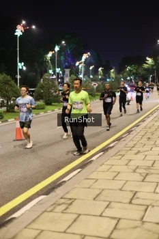 Runner Photo 4286111