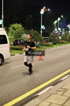 Runner Photo 4286113