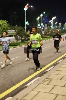 Runner Photo 4286119