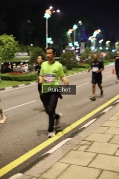 Runner Photo 4286124