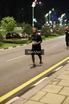 Runner Photo 4286133
