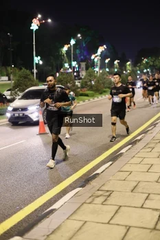 Runner Photo 4286184