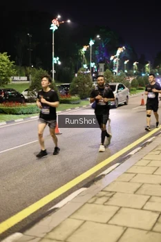 Runner Photo 4286187