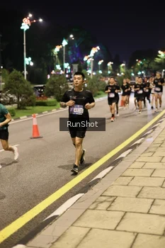 Runner Photo 4286191