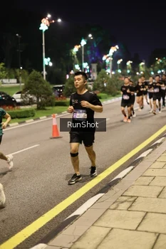Runner Photo 4286195