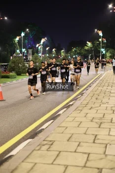 Runner Photo 4286202