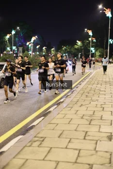 Runner Photo 4286211