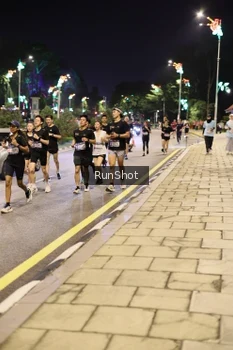 Runner Photo 4286212