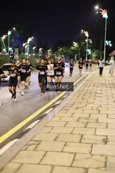 Runner Photo 4286221