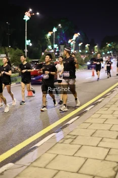 Runner Photo 4286222