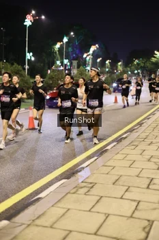 Runner Photo 4286223
