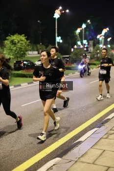 Runner Photo 4286279