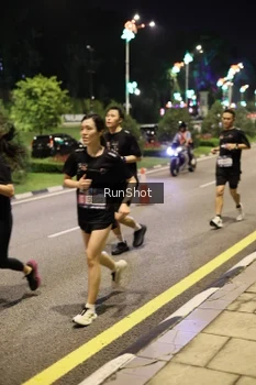Runner Photo 4286280