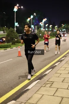 Runner Photo 4286305