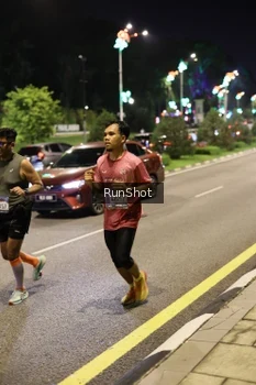 Runner Photo 4286371
