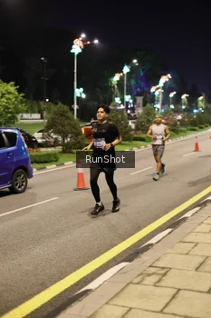 Runner Photo 4286375