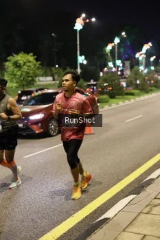 Runner Photo 4286378