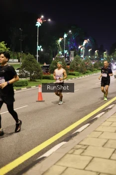 Runner Photo 4286381