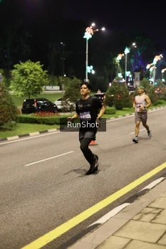 Runner Photo 4286390