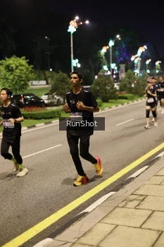 Runner Photo 4286416