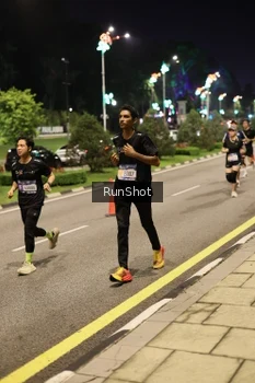 Runner Photo 4286417