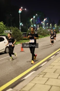 Runner Photo 4286423