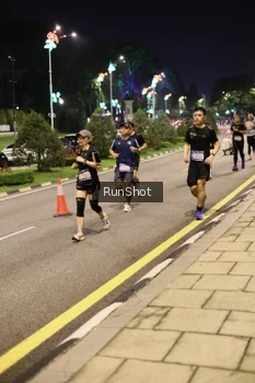 Runner Photo 4286427