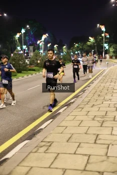 Runner Photo 4286431